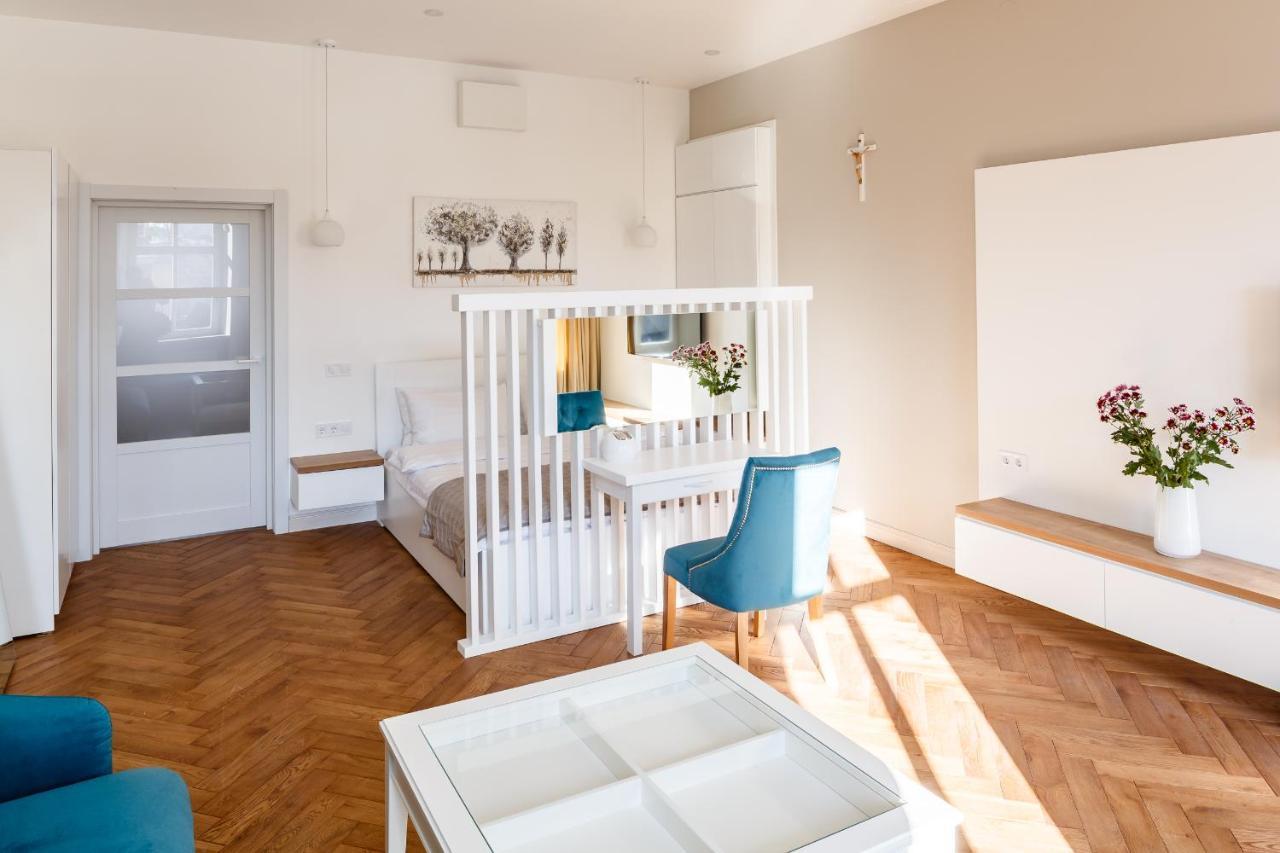 Palace View Apartments - 24 Kopernyka Str. Lviv Eksteriør bilde
